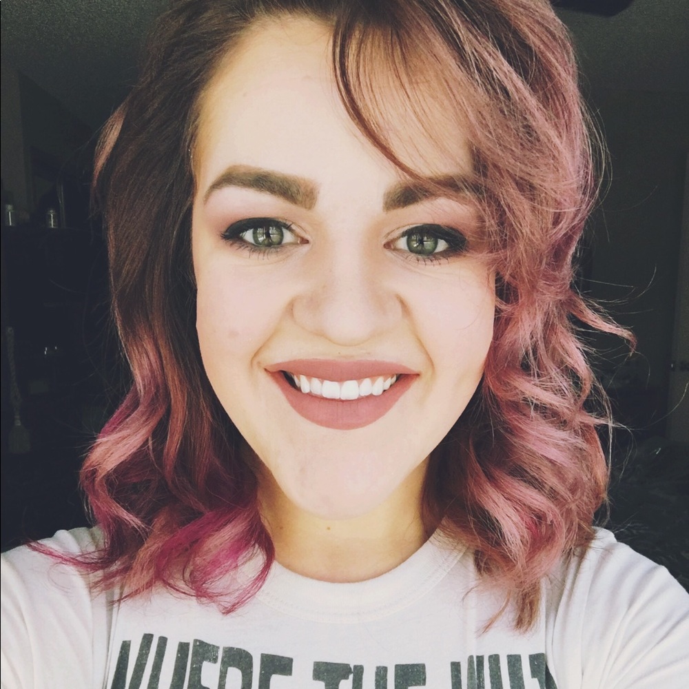 Meet your Posher, Andrea